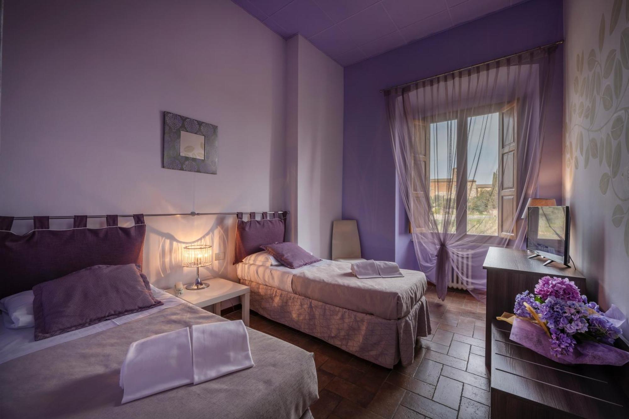 Hotel Palazzo Renieri - 3Stelle S Colle di Val d'Elsa Eksteriør billede