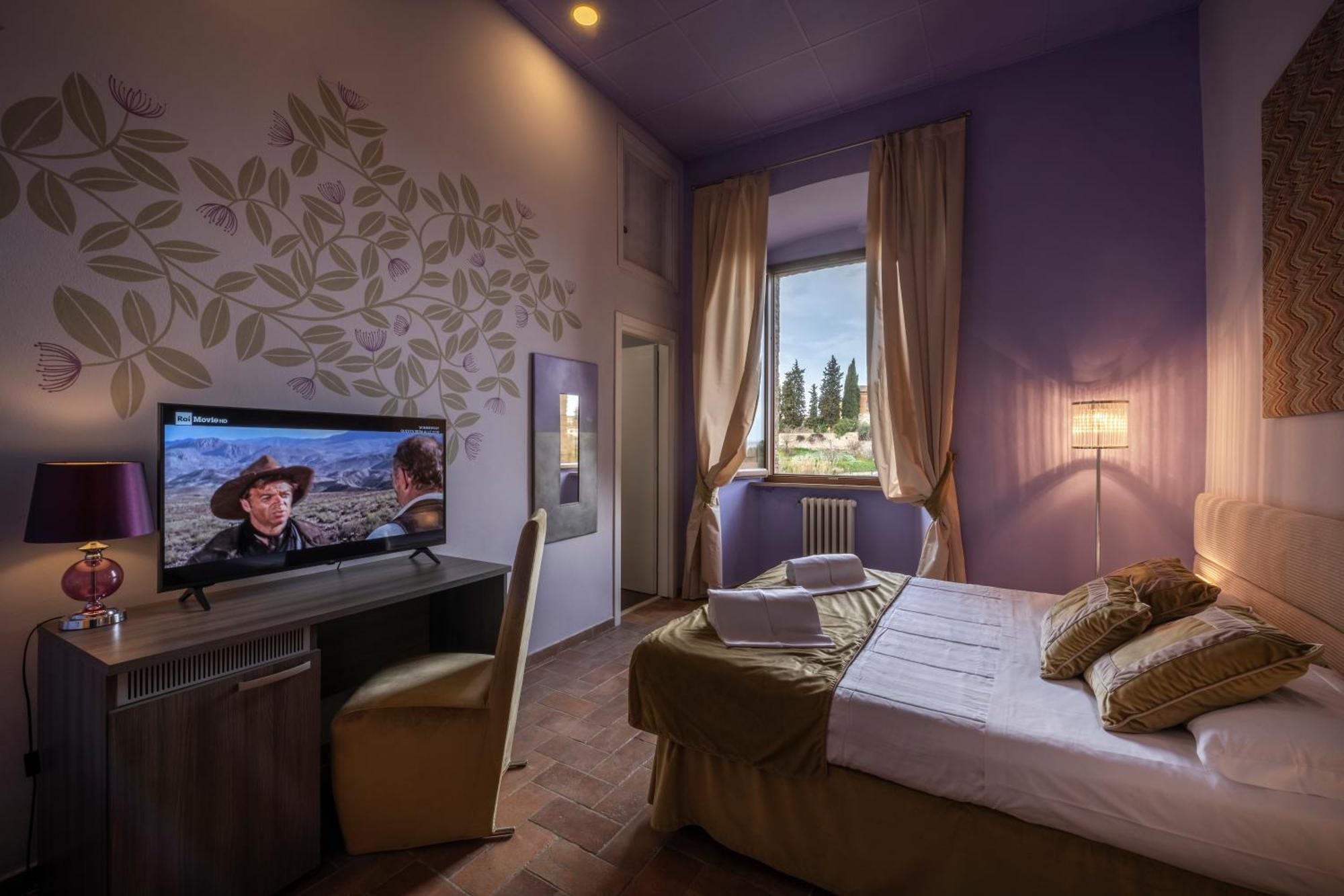 Hotel Palazzo Renieri - 3Stelle S Colle di Val d'Elsa Eksteriør billede