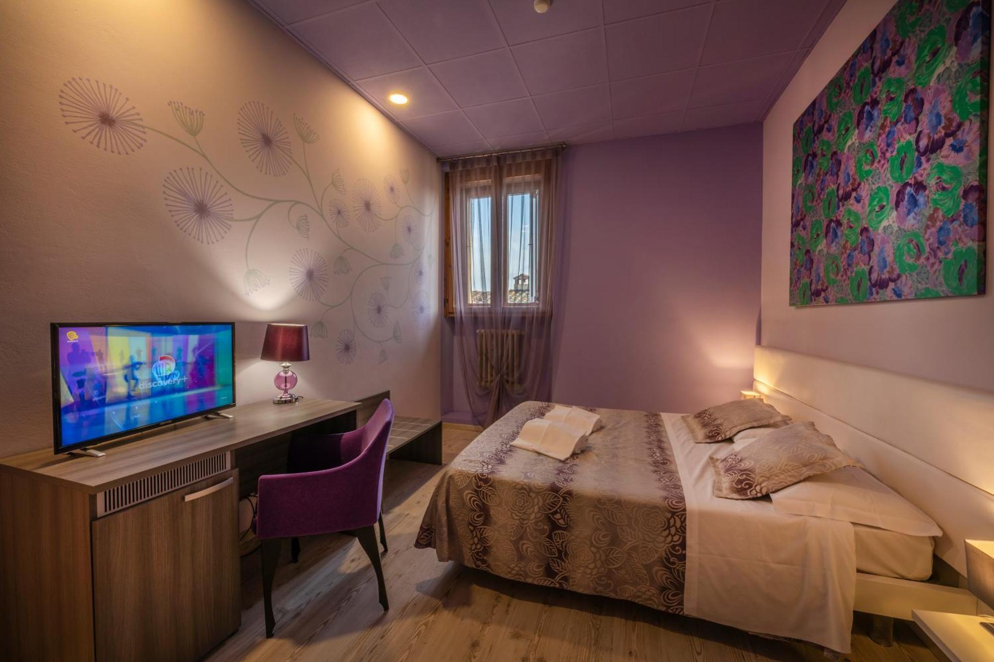 Hotel Palazzo Renieri - 3Stelle S Colle di Val d'Elsa Eksteriør billede