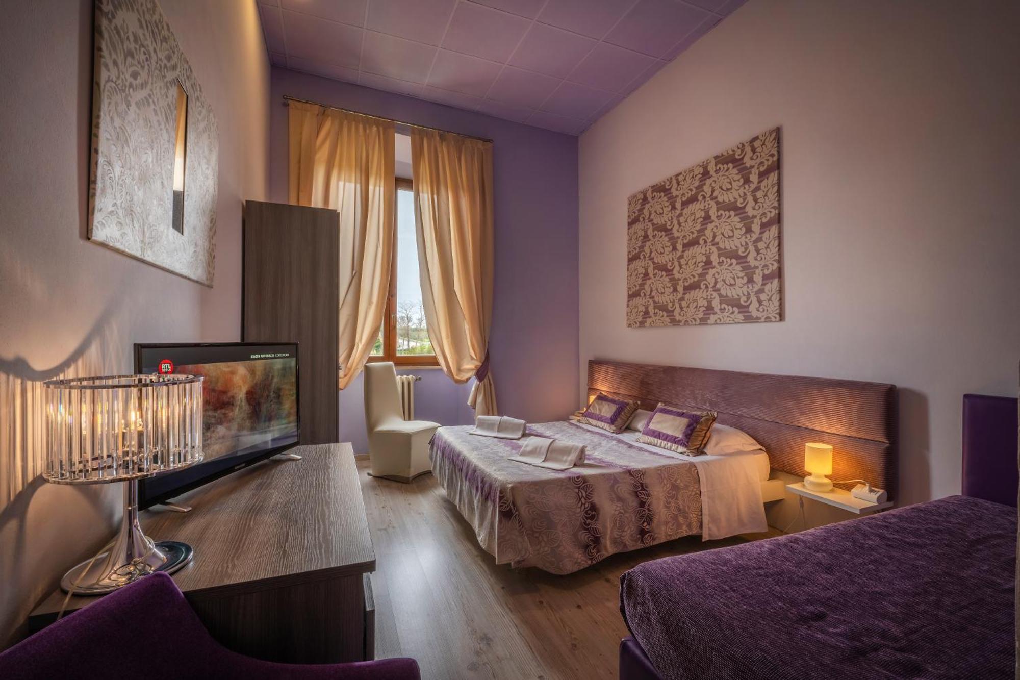 Hotel Palazzo Renieri - 3Stelle S Colle di Val d'Elsa Eksteriør billede