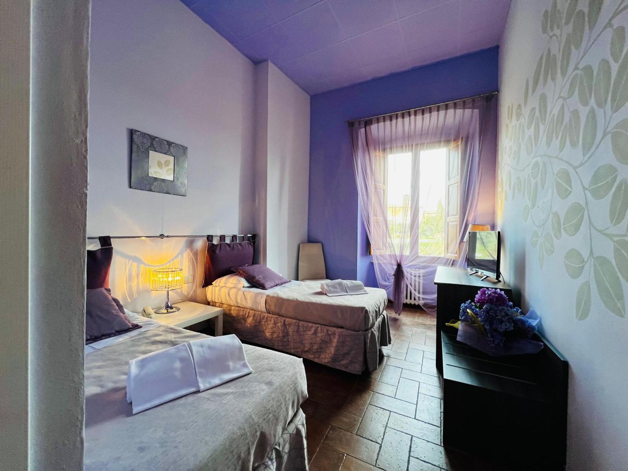 Hotel Palazzo Renieri - 3Stelle S Colle di Val d'Elsa Eksteriør billede