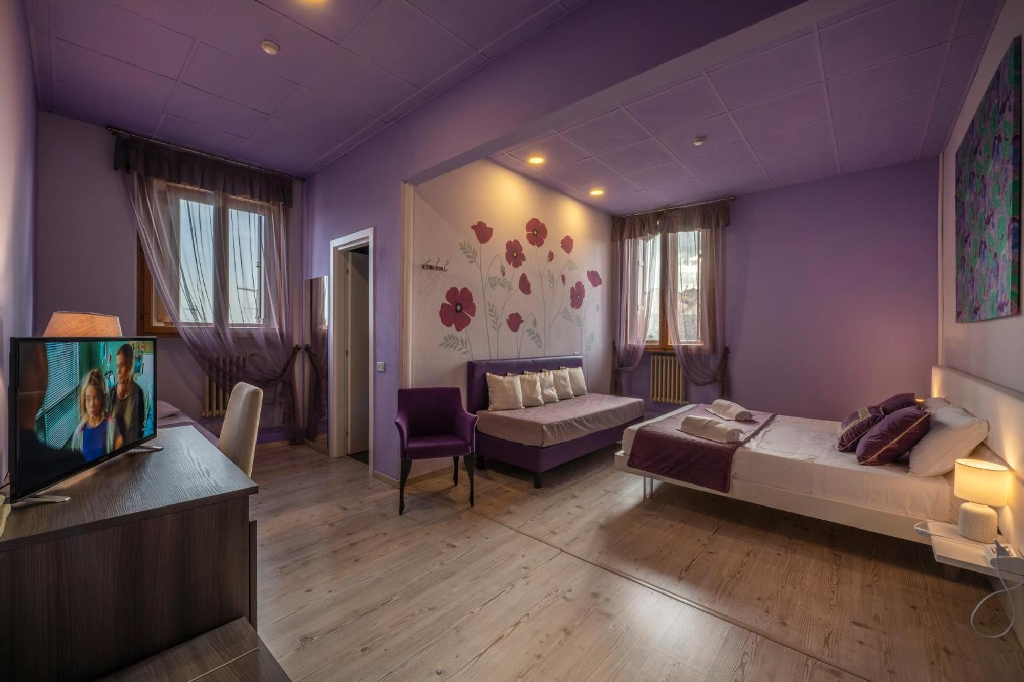 Hotel Palazzo Renieri - 3Stelle S Colle di Val d'Elsa Eksteriør billede