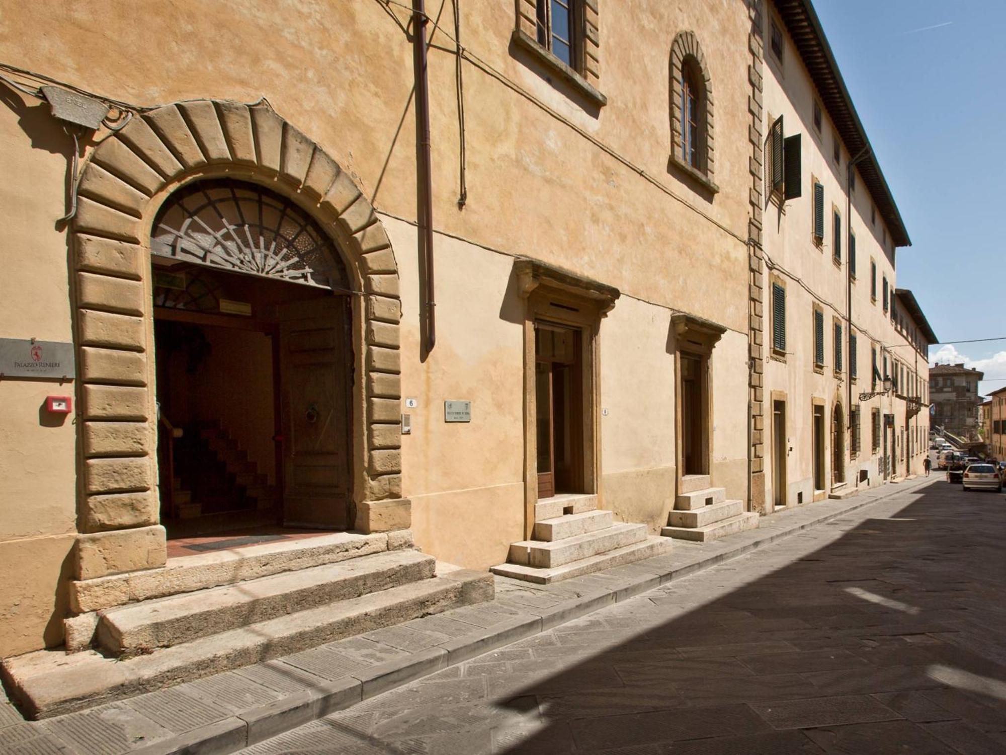 Hotel Palazzo Renieri - 3Stelle S Colle di Val d'Elsa Eksteriør billede
