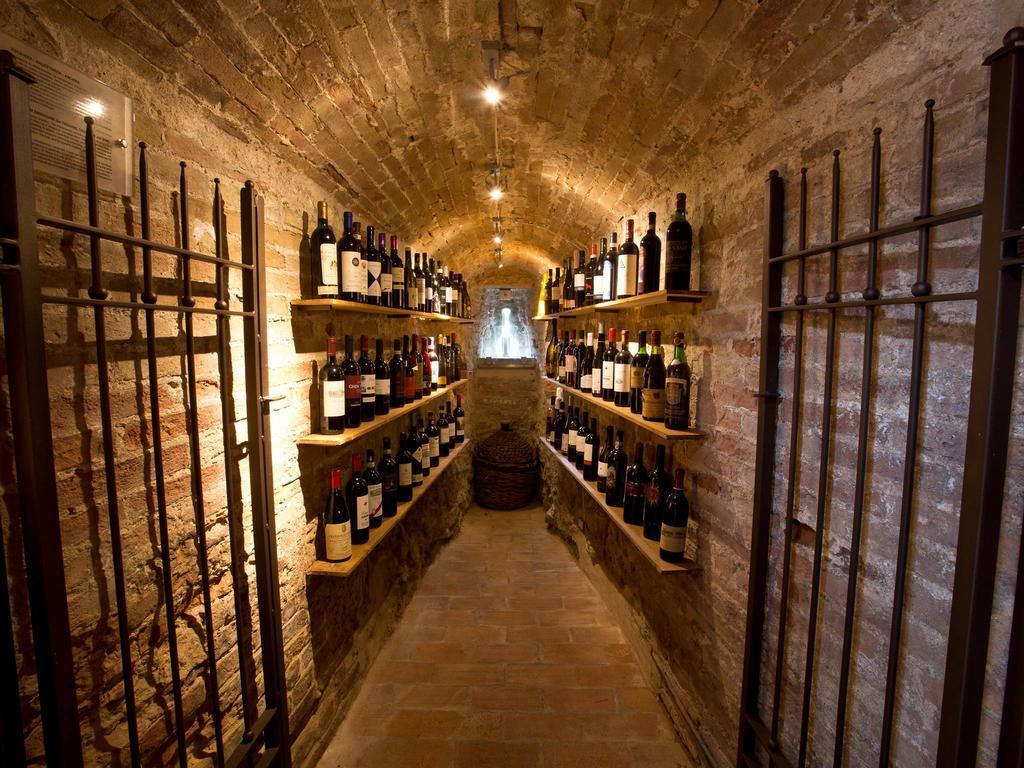 Hotel Palazzo Renieri - 3Stelle S Colle di Val d'Elsa Eksteriør billede